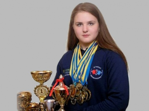 Юная спортсменка из Днепропетровской области вернулась с победой с чемпионата Европы по боксу (фото)