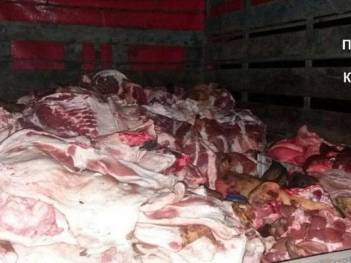 На рынки Кривого Рога не пропустили 800 килограммов подозрительной свинины (ФОТО)