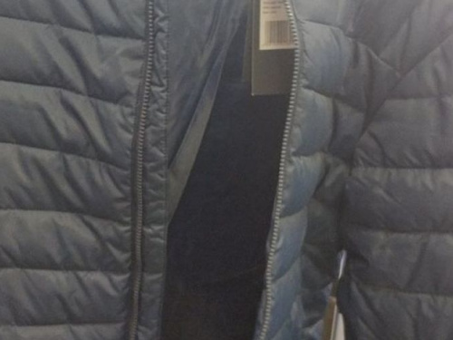 Хотел утеплиться: в Кривом Роге мужчина пытался украсть из магазина куртку
