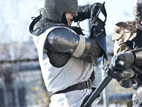 Мечи, щиты, кольчуги и шлемы: в Кривом Роге состоится Рыцарский турнир