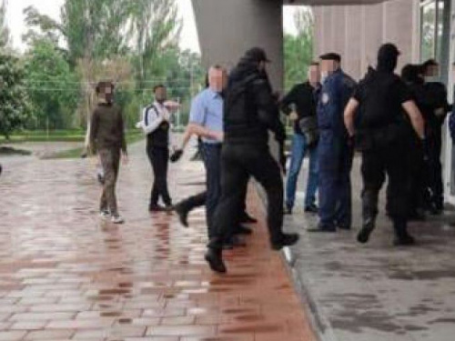 Викрили протизаконну схему: ДФС України проводять обшуки у Криворізькому міськвиконкомі