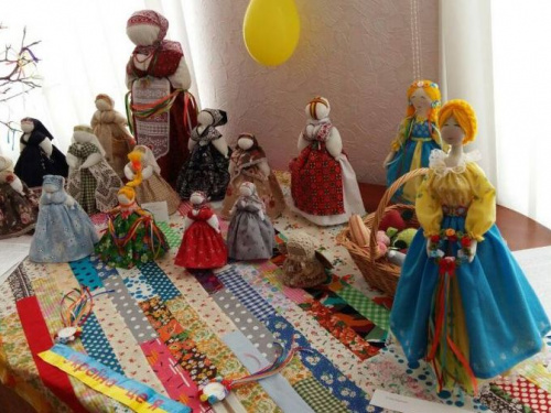 В Кривом Роге к Международному дню кукол проходит выставка (ФОТОРЕПОРТАЖ)