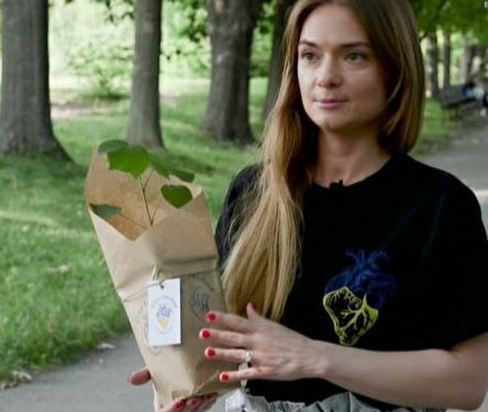 В Україні волонтери почали вирощувати бавовну для потреб ЗСУ: як її використовують