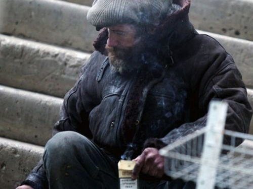 Жителей Кривого Рога призвали внимательнее относиться к бездомным