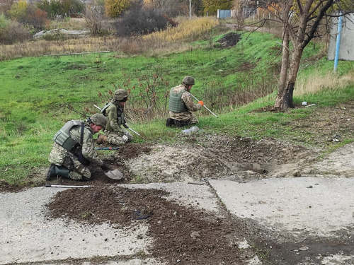 Вибухотехніки Дніпропетровщини знешкоджують боєприпаси на звільнених від окупації територіях