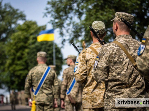 В Україні планують відмовитися від призову: чим замінять строкову службу