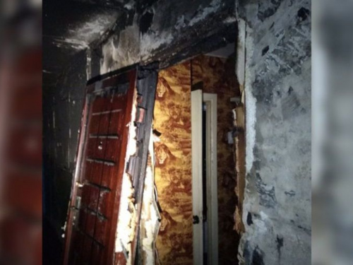 Во время пожара в Кривом Роге спасли семью из троих человек