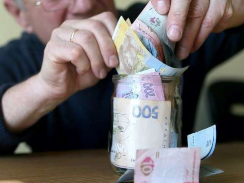 Підвищення пенсій в Україні: кому перерахують виплати у квітні?