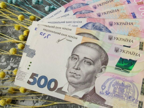В Україні змінили дату щорічної виплати ветеранам війни та жертвам нацистських переслідувань: коли можна отримати гроші