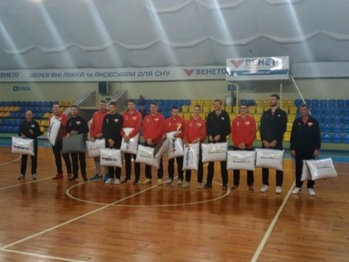 Баскетболисты Кривого Рога второй раз подряд выиграли предсезонный турнир в Черкассах