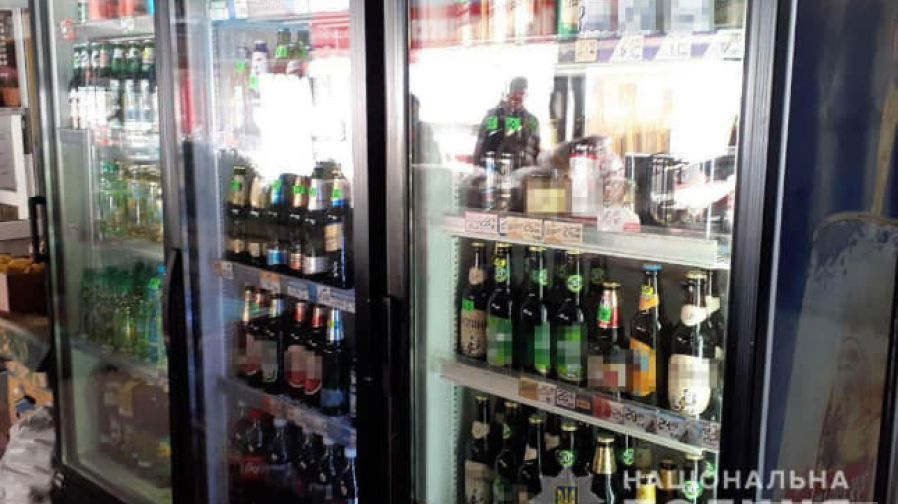 В Двух Магазинах Продавали