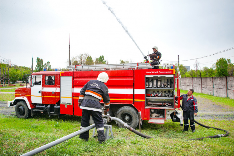 Аварійно-рятувальні служби контролюють безпеку на криворізьких підприємствах Метінвесту