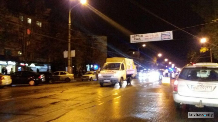Трагедия в Кривом Роге: женщину насмерть сбили сразу две машины (ФОТО)
