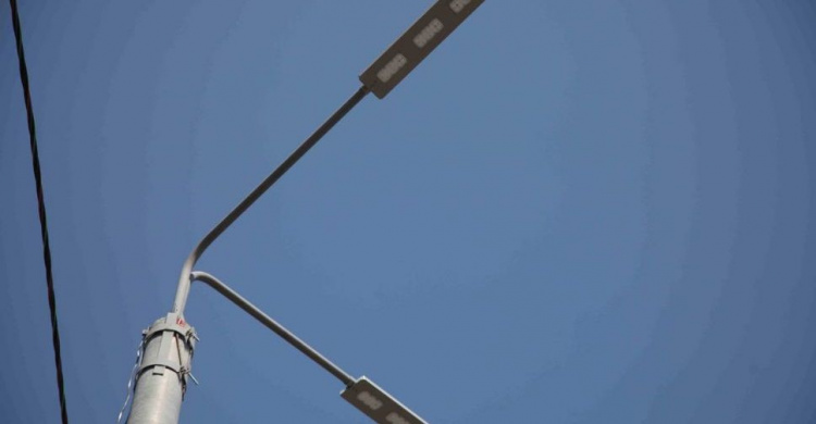 В Кривом Роге устанавливают светодиодное освещение (фото)