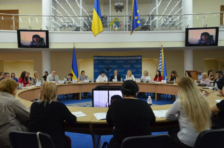 Нет - домашнему насилию: на Днепропетровщине запустят учебный проект для решения проблемы