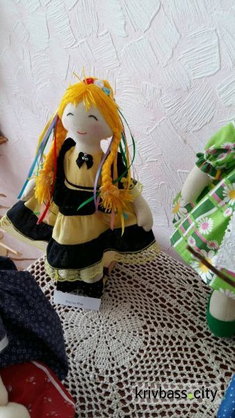 Криворожан приглашают на выставку кукол мастерицы Татьяны Чижмаковой (фото)