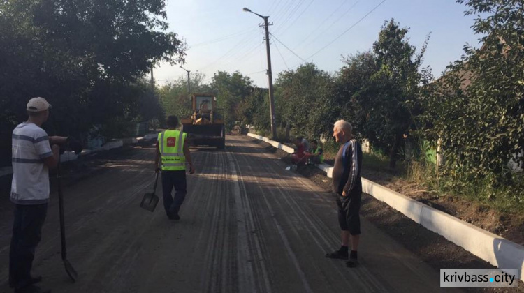 Масштабный ремонт: как в Кривом Роге обновляют улицу Толстого (ФОТО)