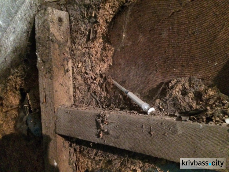 В Кривом Роге вырезали 24 крана горячей воды в подвале (ФОТО)