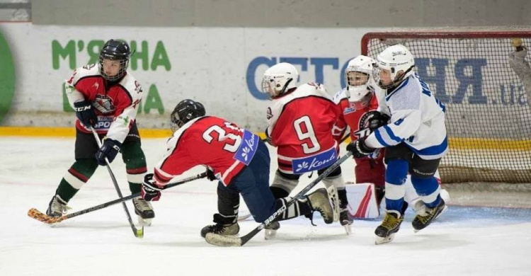 Хоккеисты из Кривого Рога стали бронзовыми призерами турнира Kremen Open Cup junior-2019