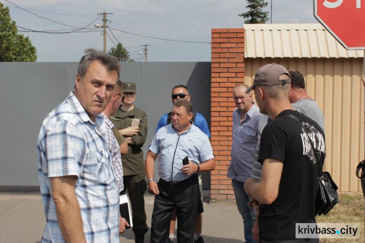 Криворожане взяли под контроль беспредел в Бережинке (ФОТО)