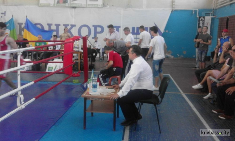 Боксеры из 8-ми стран соревновались на международном турнире по боксу в Кривом Роге (ФОТО, ВИДЕО)
