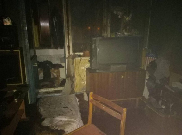 В Кривом  Роге при пожаре в съемной квартире пострадала женщина