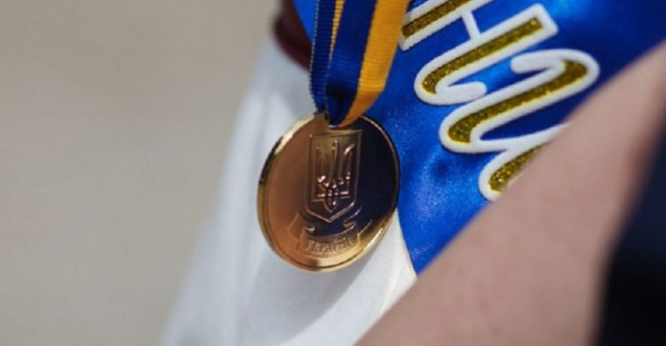 В Кривом Роге выросло количество выпускников-медалистов