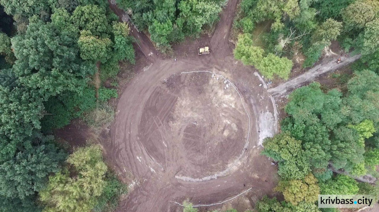 2 км трубопровода и обновленный парк – ремонт в Кривом Роге обещают выполнить в срок (ФОТО)