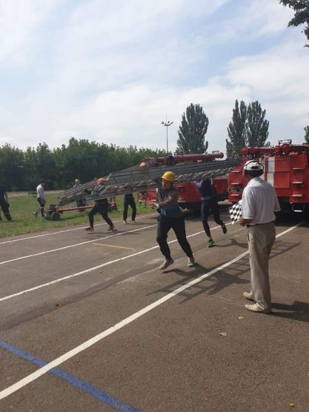 В Кривом Роге провели чемпионат области по пожарно-прикладному спорту (фото)