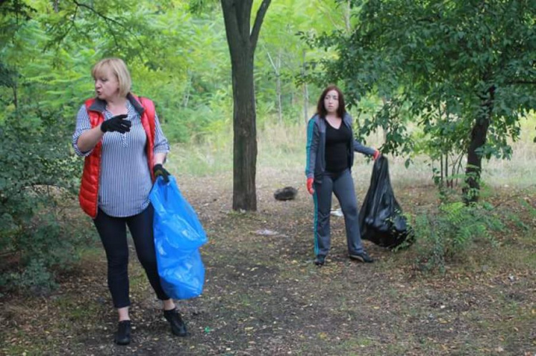 Криворожане поддержали акцию Всемирный день уборки "World Cleanup Day"(ФОТО)