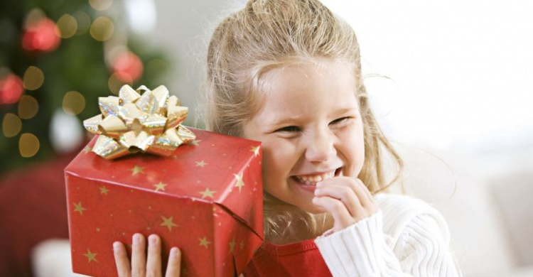 Доброе дело: ежегодно более двух тысяч детей Широковского района Кривого Рога получают сладкие подарки
