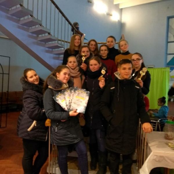 Три первых места: криворожский танцевальный коллектив вернулся из Киева (фото)