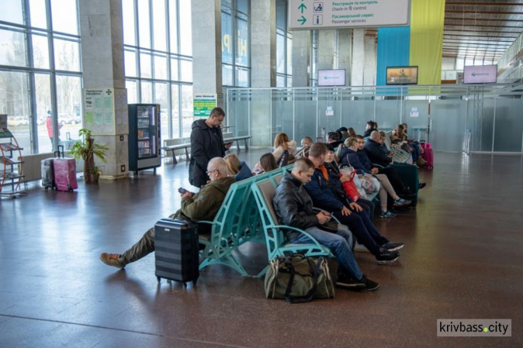 У міжнародному аеропорту «Дніпро» людей із симптомами ГРВІ виявляють тепловізори