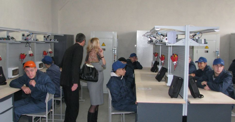 В Кривом Роге открылся современный учебно-практический центр для рабочих специальностей