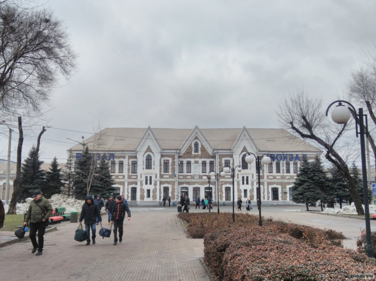 “Криворізький вокзал стане опорним для евакуації жителів Криму”, - голова Укрзалізниці
