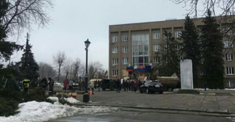 В Кривом Роге флаги "Новороссии" перепугали жителей города (ФОТО)
