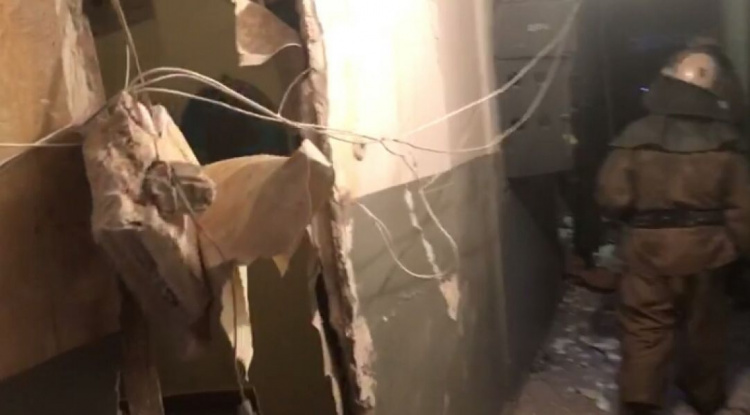 Взрыв в жилом доме Кривого Рога: пострадавших будут отселять (ФОТО, ВИДЕО)