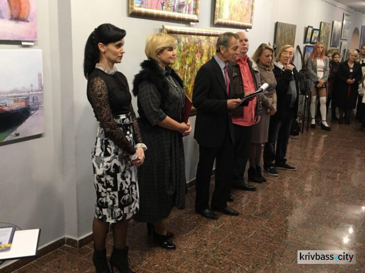В Кривом Роге началась выставка, которую посвятили Дню художника (ФОТО)