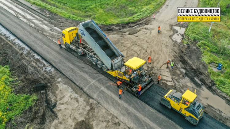 Укравтодор планує відремонтувати 387 км доріг на Дніпропетровщині цьогоріч