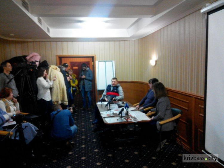 По угрозе безопасности журналистов Кривой Рог – среди лидеров в Украине (фото)
