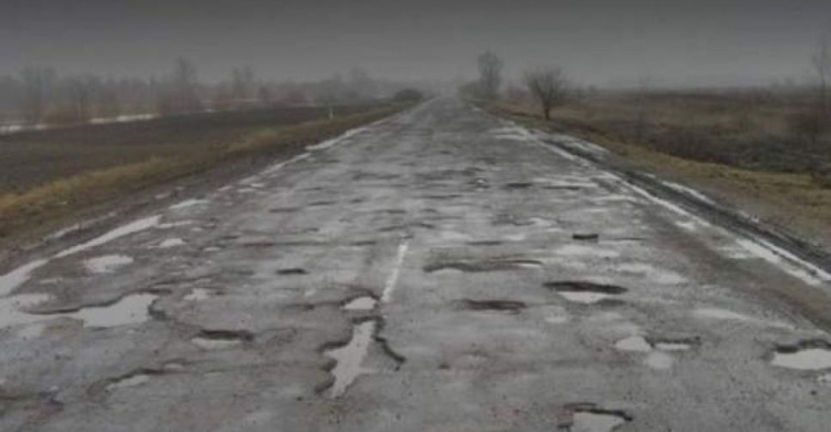 В Укравтодоре назвали  "худшие" дороги в Украине, среди них на Кривой Рог
