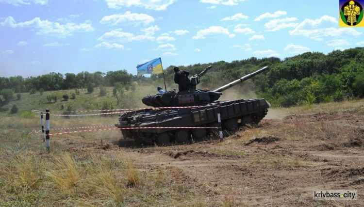 Криворожские танкисты стали лучшими в состязаниях командования «Восток»