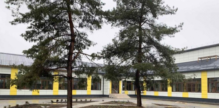 На Днепропетровщине завершают реконструкцию еще одной школы (фото)