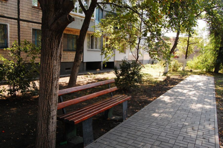 Три двора Ингулецкого района Кривого Рога получат в подарок новые зоны отдыха (ФОТО)