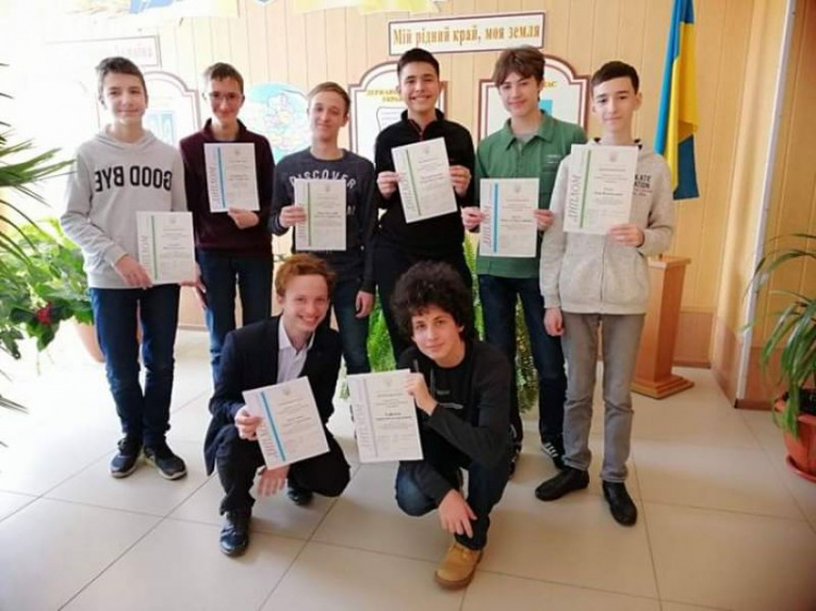 Всеукраинская олимпиада в Черкассах: юные математики вернулись в Кривой Рог с победой (фото)