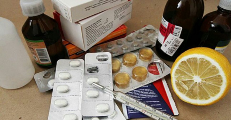 Подделка: в Украине запретили серию лекарств от гриппа и простуды