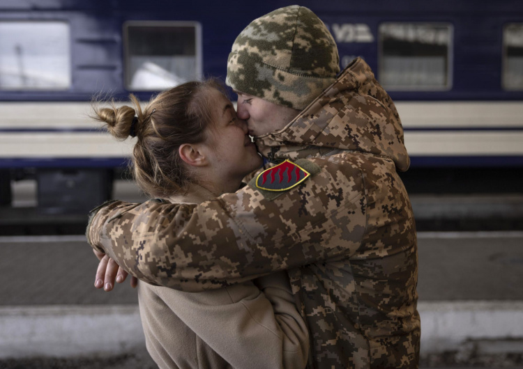«Плюс-Плюс» для матерів та дружин: у Кривому Розі стартував національний проєкт підтримки родин військових