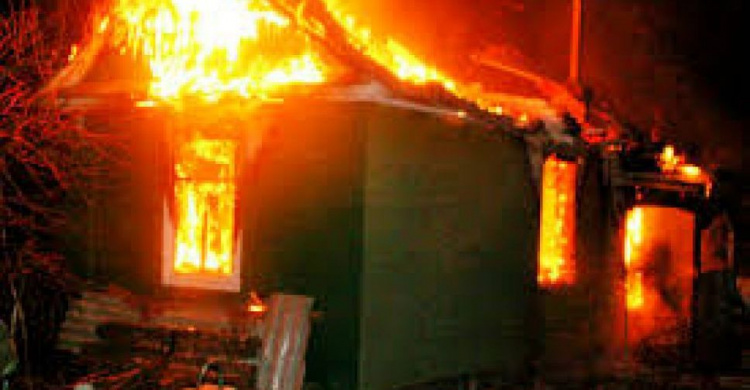 В Ингулецком районе Кривого Рога загорелся дачный дом