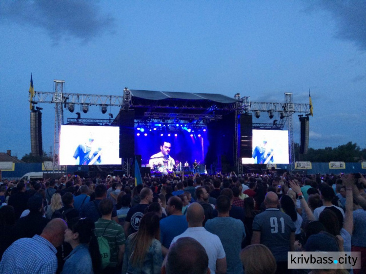 В Кривом Роге концерт группы «Океан Ельзы» собрал более 8 тысяч зрителей (ФОТО)