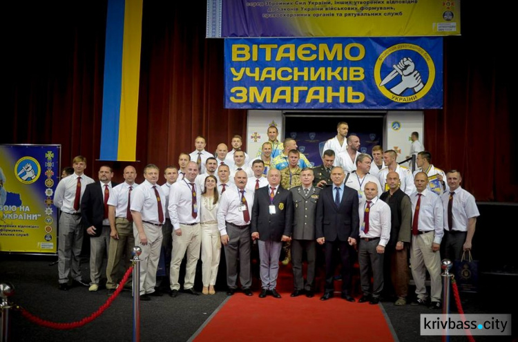 Криворожские спортсмены судили «Кубок Президента Украины» по рукопашному бою (ФОТО)